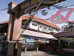 Nyaris Diamuk Warga di Gresik, Dua Oknum Polisi Diduga Peras Warga Terkait Judi Online