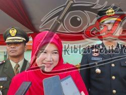Perkuat Persatuan dalam Kebhinekaan, Camat Gubeng Pimpin Upacara HUT Ke-81 RI Bersama PCM Ngagel di Spemma