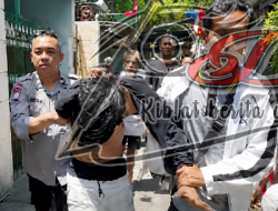 Kepergok Hendak Curi Motor, Pelaku Curanmor Dikejar Warga hingga Terpojok di Warung dan Diamankan