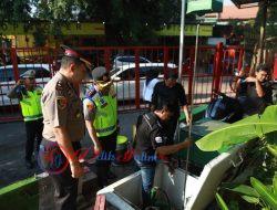 Kapolres Pelabuhan Tanjung Perak Pantau SPBU, Pastikan Stok BBM Aman