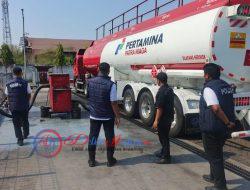Satreskrim Polres Pelabuhan Tanjung Perak Pantau Pendistribusian BBM di Sejumlah SPBU, Pastikan Berjalan Lancar