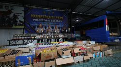 Polrestabes Surabaya Amankan 5.385 Botol Miras dalam Operasi KRYD