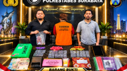 Satresnarkoba Polrestabes Surabaya Gerebek Kos di Bogen, Puluhan Paket Sabu dan Timbangan Elektrik Disita